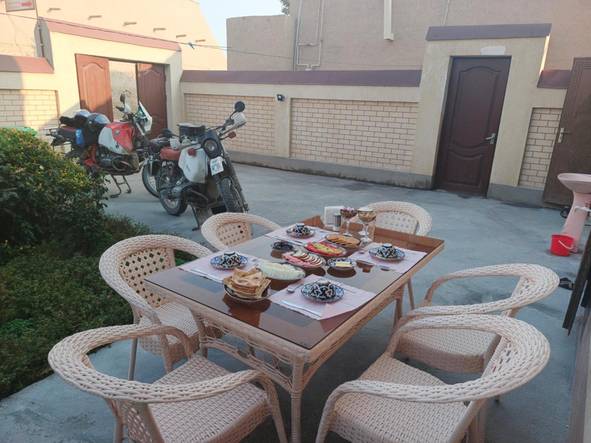 Shodlik Guest House Хива Екстериор снимка